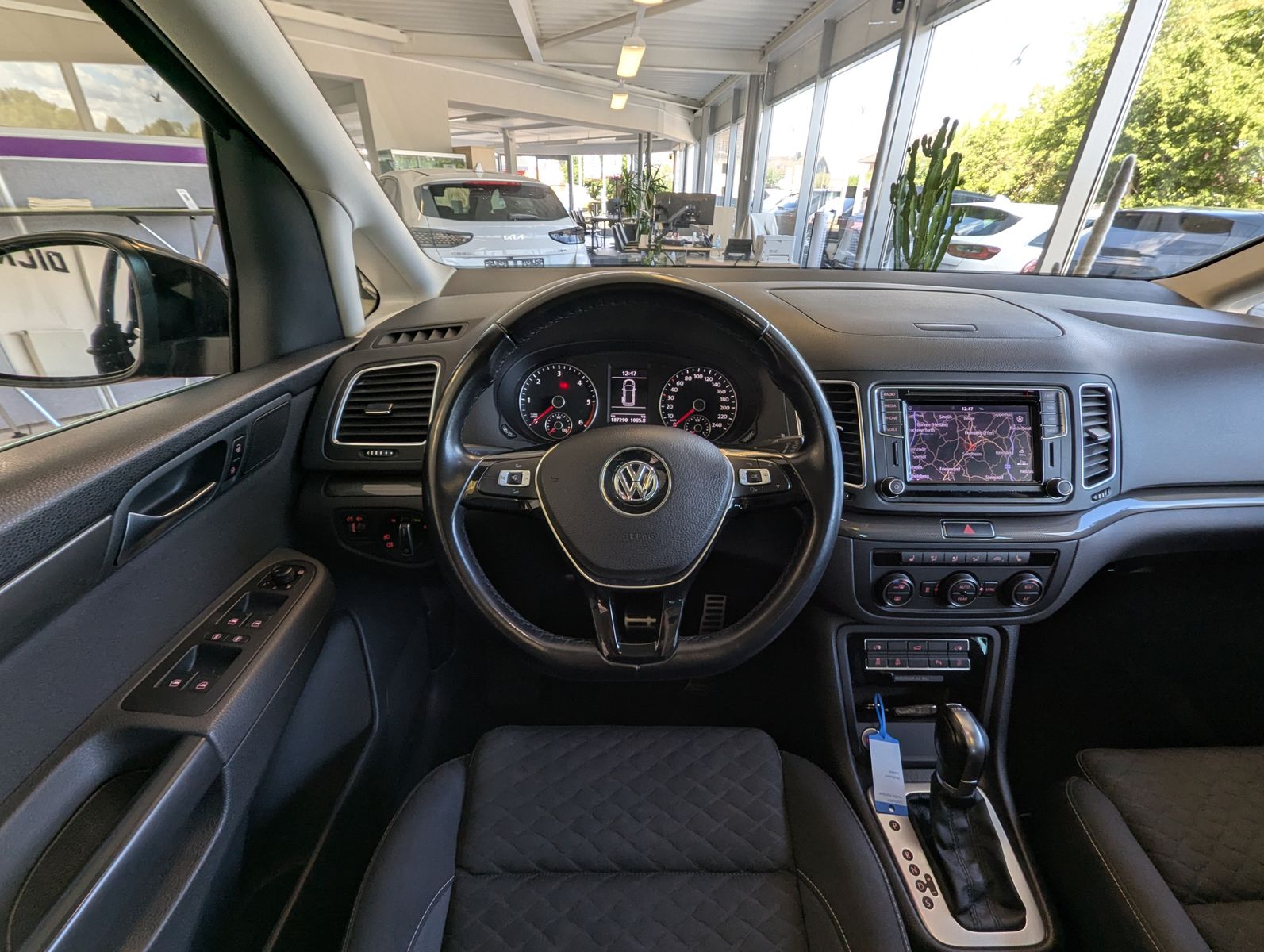 Fahrzeugabbildung Volkswagen Sharan 2.0 TDI DSG Join Pano StHz. 7-Sitze AHK