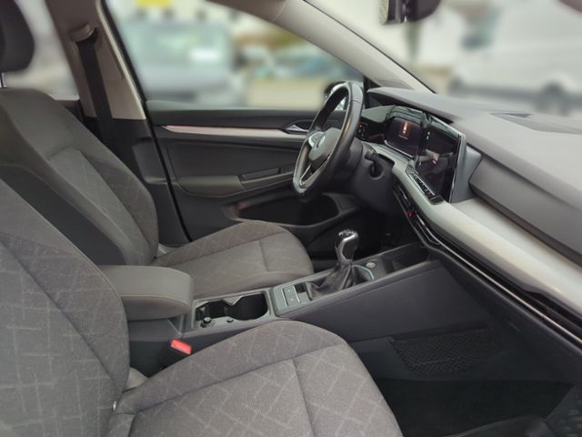 Fahrzeugabbildung Volkswagen Golf Variant 2.0 TDI Life ACC NAVI GJR