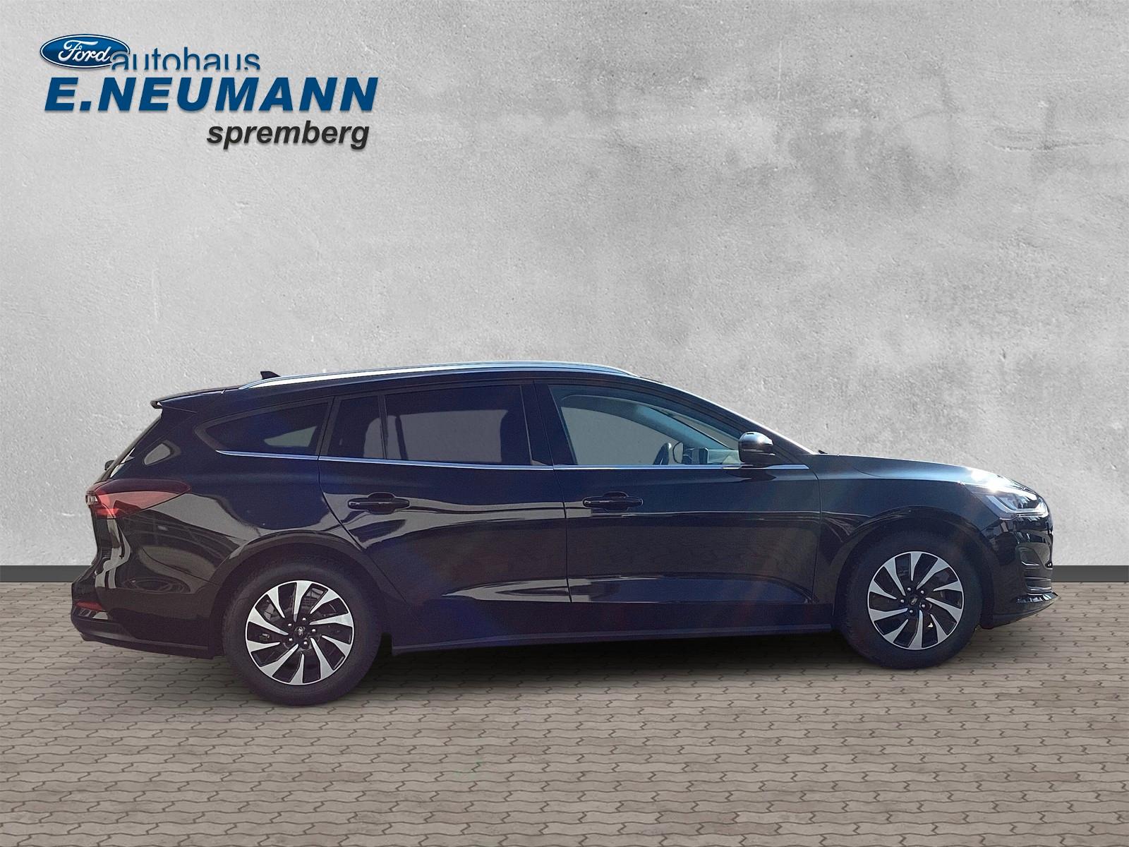 Ford Focus Turnier TitaniumGJ-Reifen*Sitzheizung*