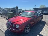 Jaguar S-Type 3.0 V6 Executive - Jaguar S-Type Executive mit Benzin-Antrieb