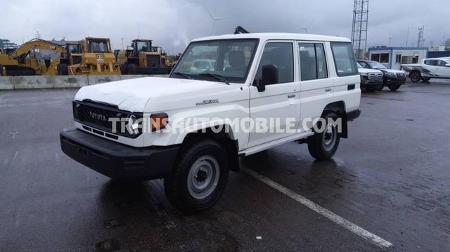 Toyota Land Cruiser 76 Station Wagon HZJ 76-EXPORT OUT 