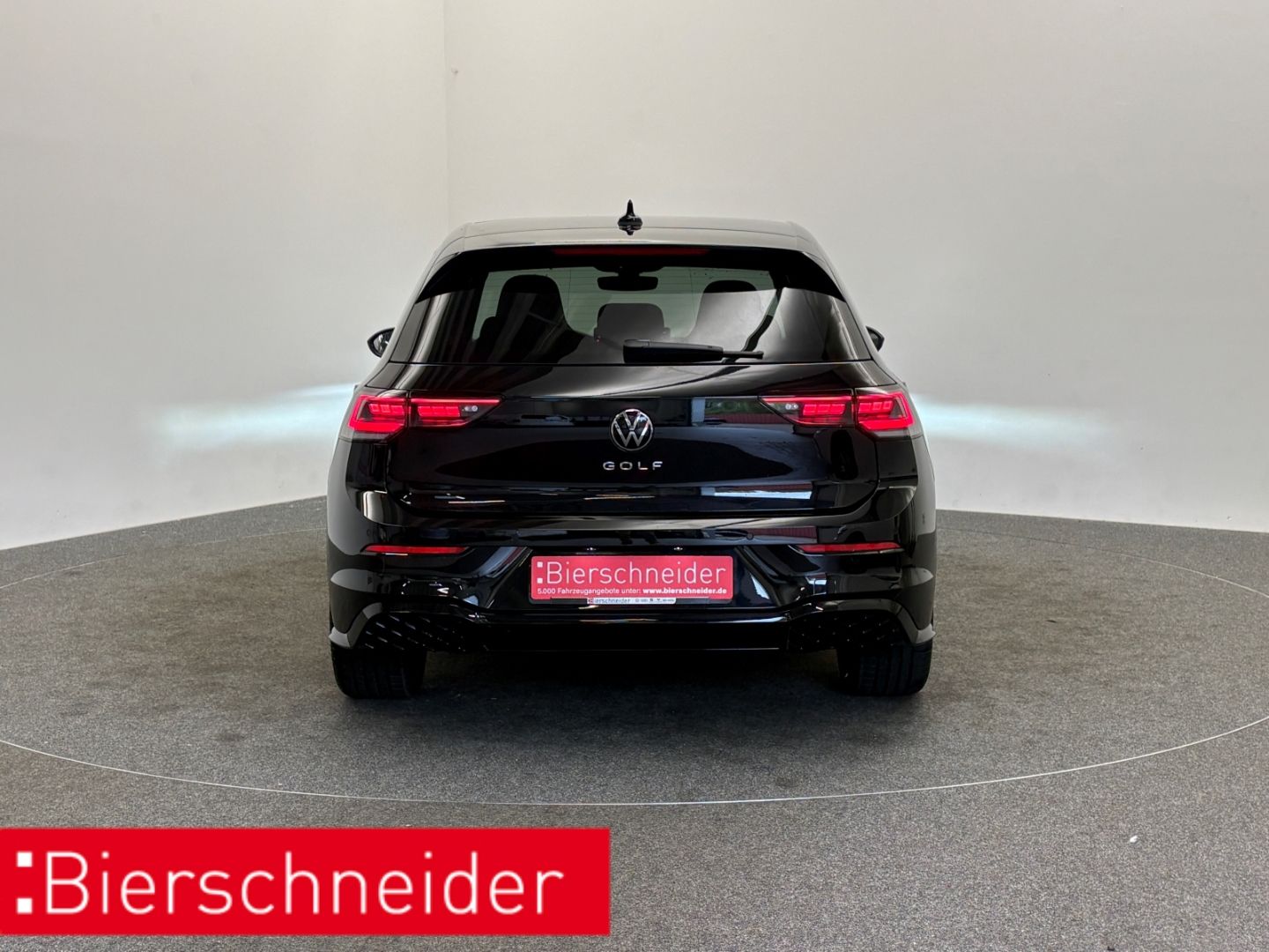 Volkswagen Golf 8 2.0 TDI DSG R-Line ALU 18 ACC KAMERA PANO foto 5