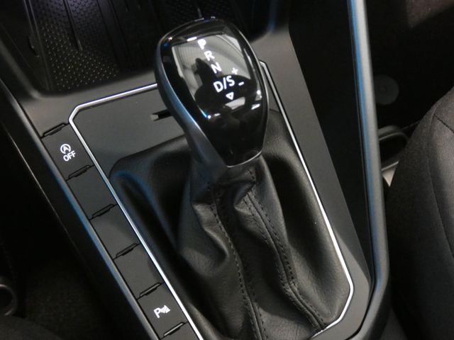 Taigo 1.0 TSI R-Line DSG AHK PANO ACC NAV KAMERA