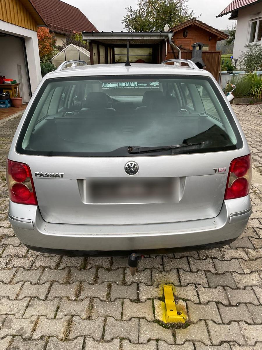 Volkswagen Passat 2004 — engine 131 HP (96kW)