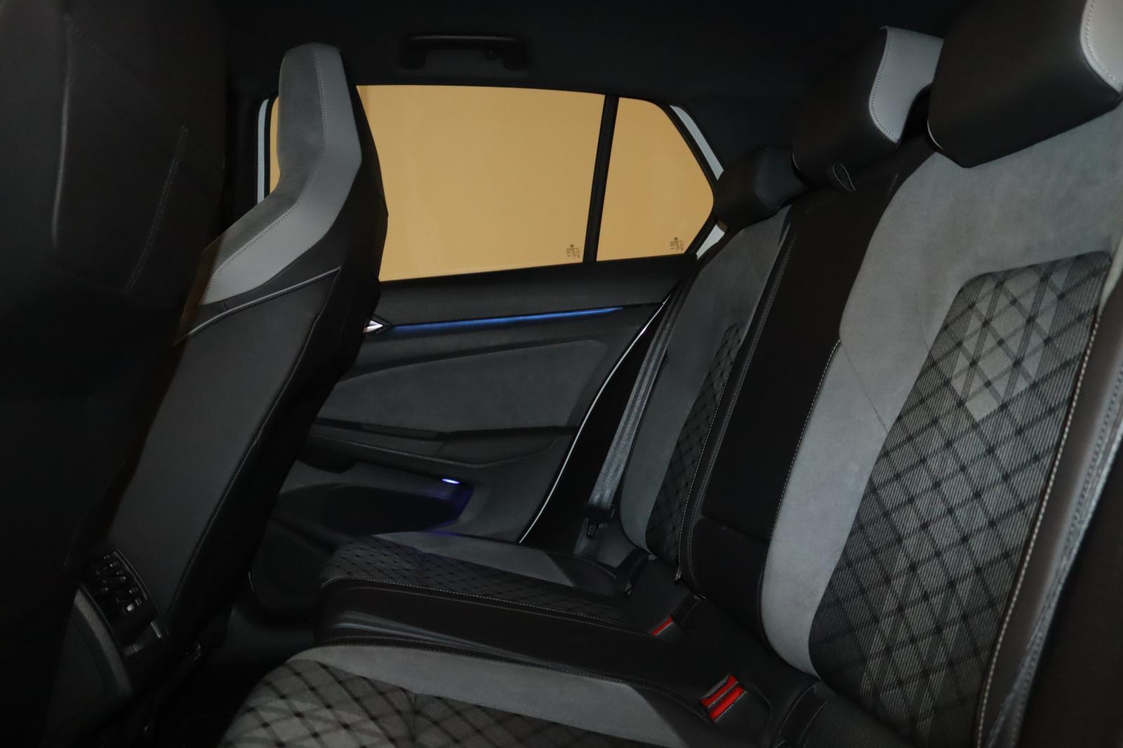 Volkswagen Golf VIII 1.5 TSI Limo R-Line-Navi-LED+-ACC-SHZ-, миниатюра 12