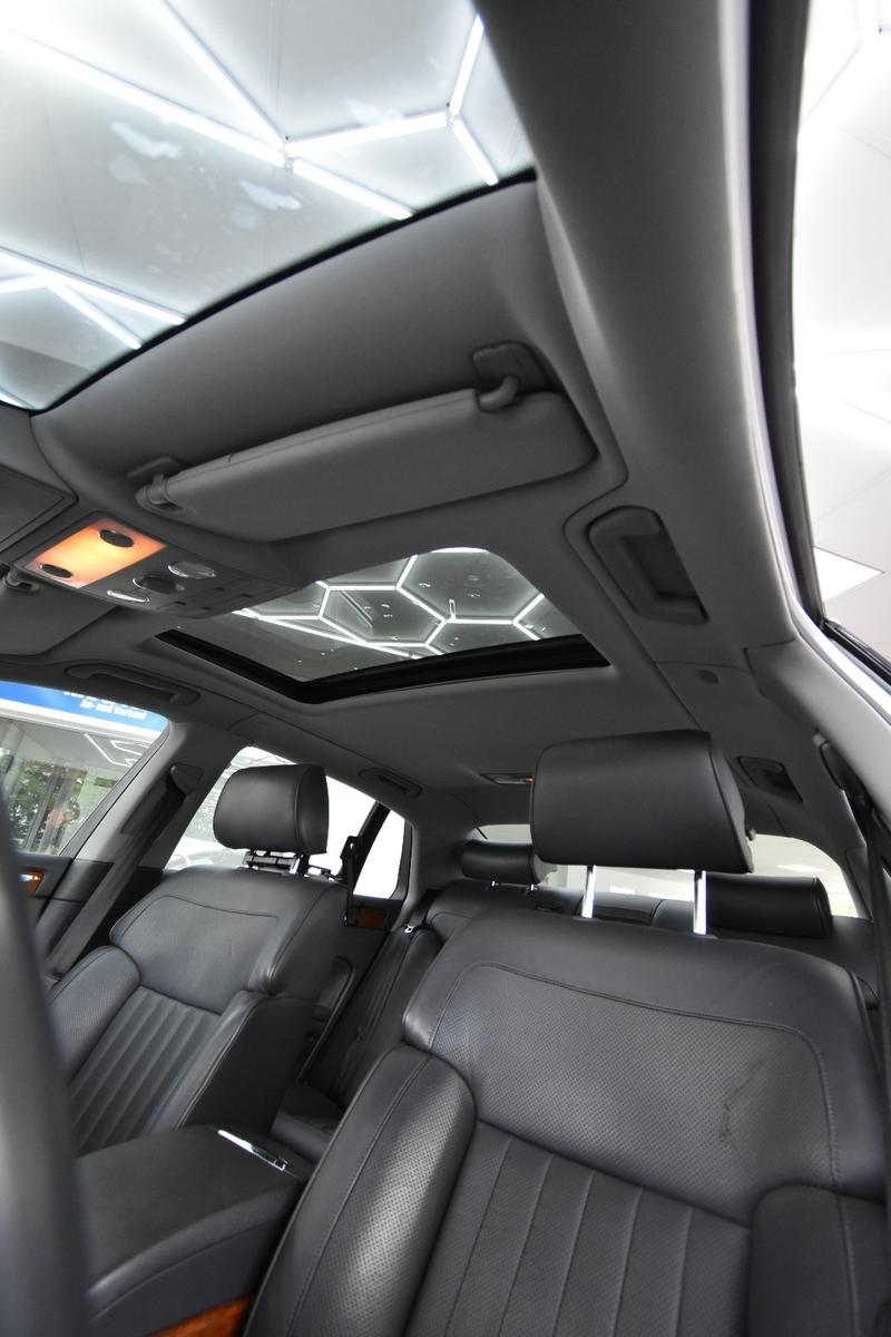 Volkswagen Phaeton V6 5.Sitzer 4Motion NAVI SHZ 4Zonenklima