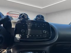 SMART fortwo coupe electric drive EQ Klimaautom DAB SH SMART fortwo coupe electric drive EQ Klimaautom DAB SH