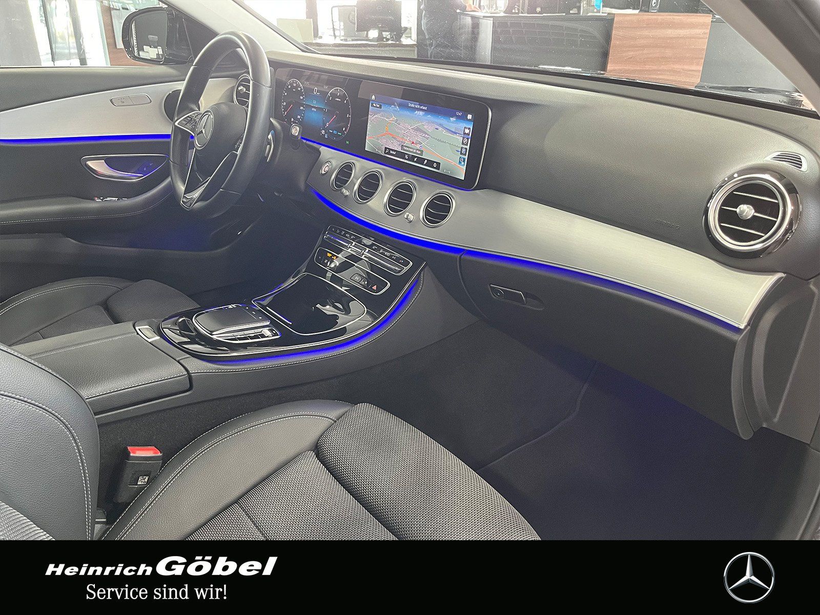 Fahrzeugabbildung Mercedes-Benz E 220 d T AVANTGARDE+STANDHZ.+LED+KAMERA+SPUR-P.