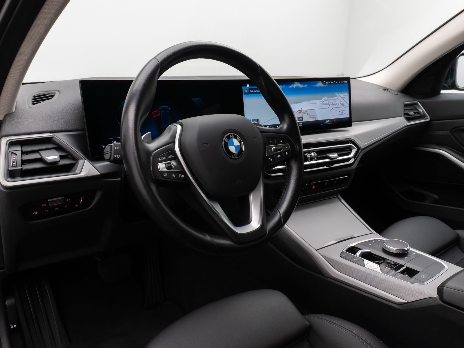 Fahrzeugabbildung BMW 320d Kamera DAB HiFi Leder Komfort Sport LED