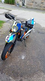 KTM 690 SMC R   Supermoto - Offers matching your search criteria
