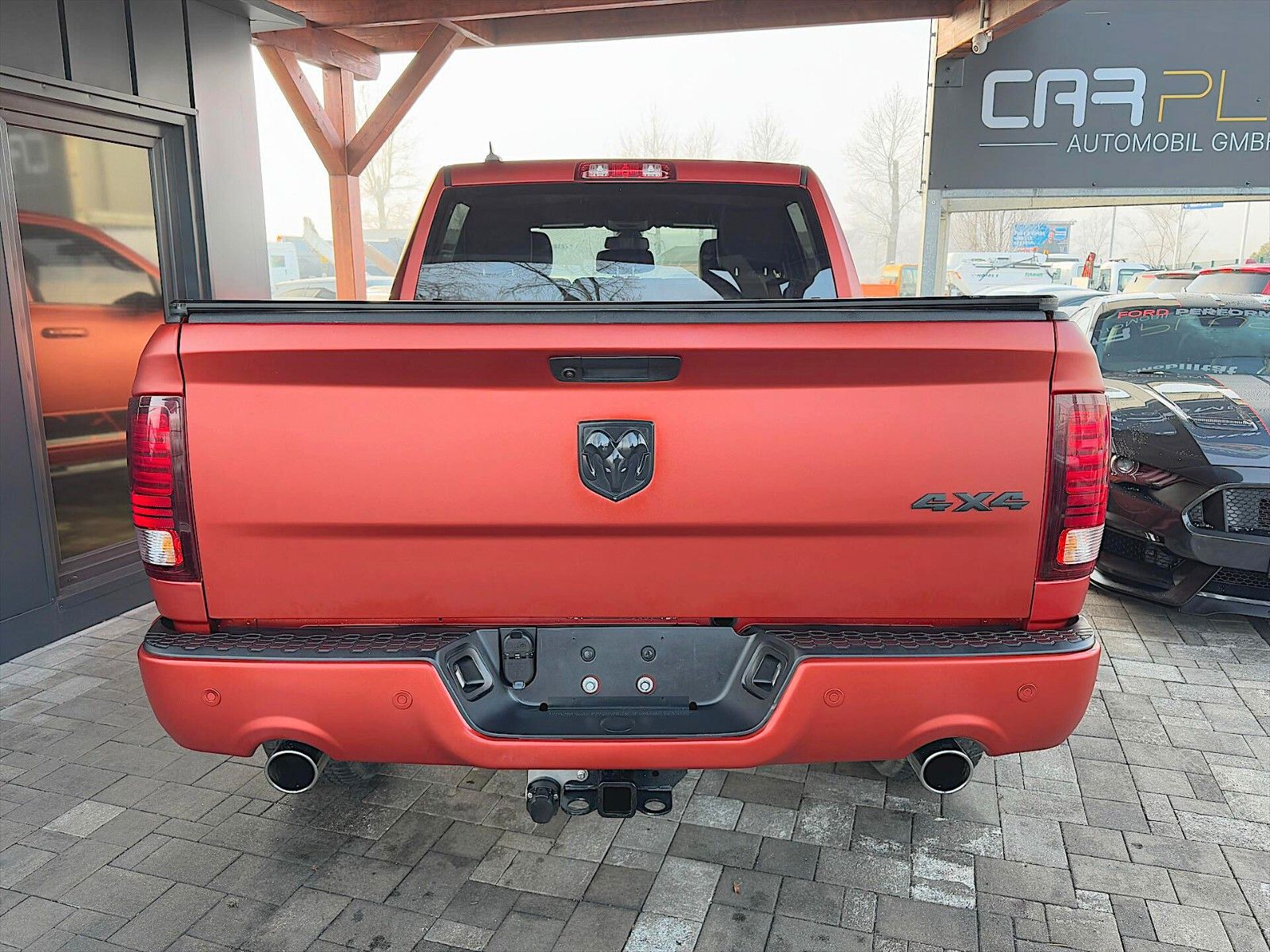 Fahrzeugabbildung Dodge RAM 5.7 V8 HEMI SPORT Offroad CrewCab 4x4 LED