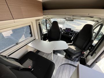 Westfalia Columbus 640 E 140 PS 8G ATG Solar Premium LED