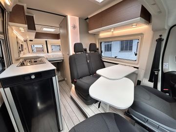 Westfalia Columbus 640 E 18 ZOLL AT SOLAR Kleiderschrank