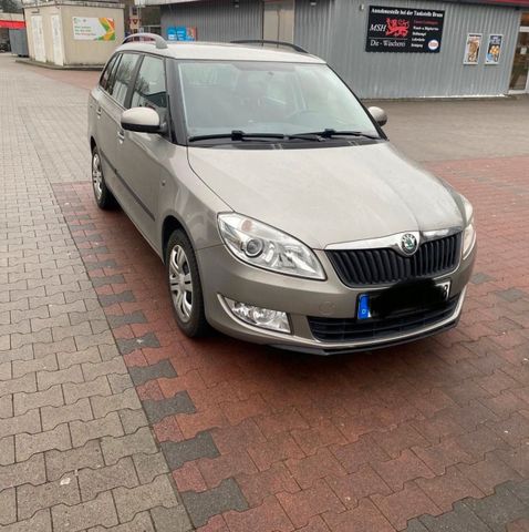 Skoda Fabia2/Euro 5/1.2Tsi 4Zyl Motor/26 ...