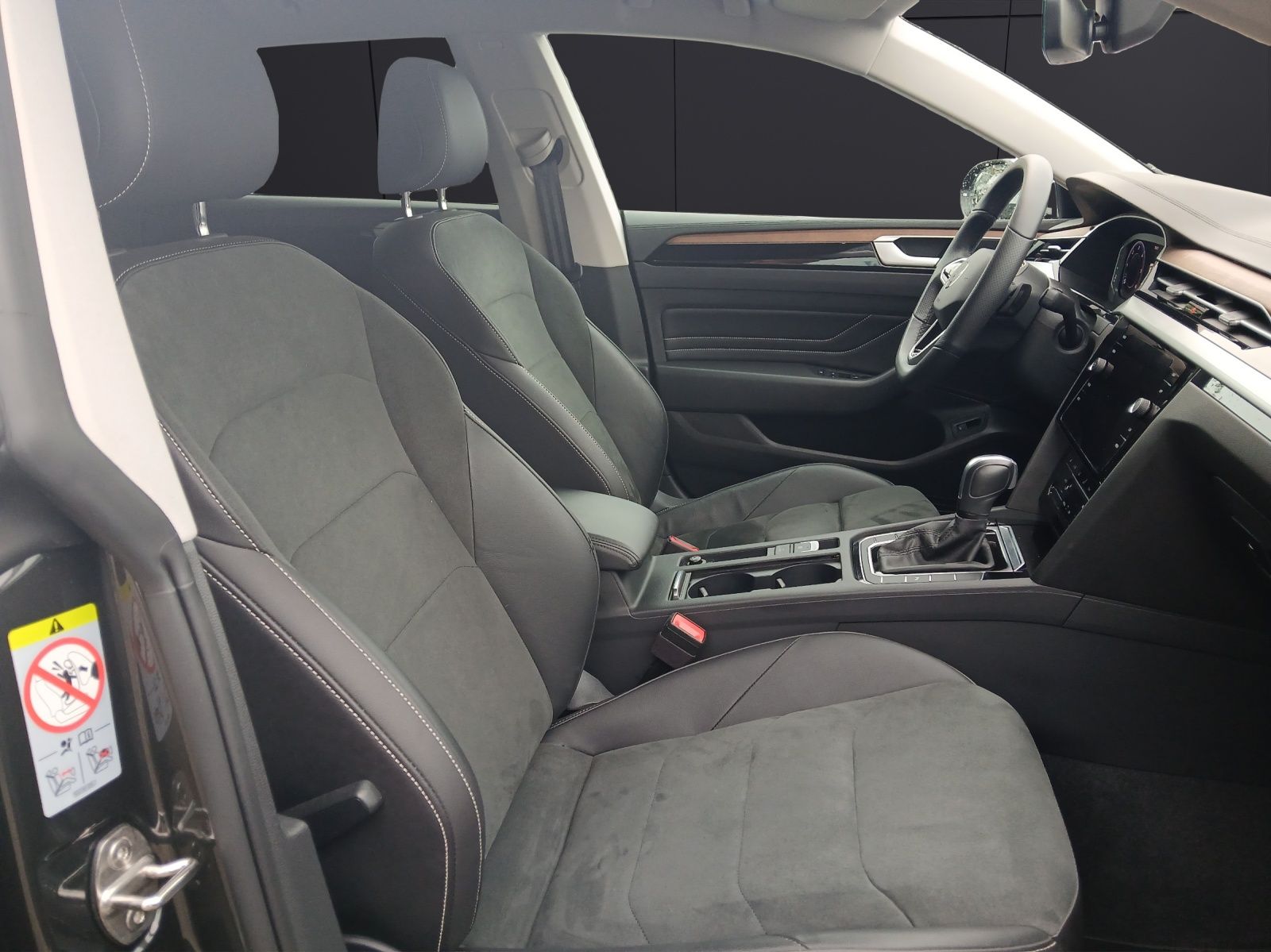 Fahrzeugabbildung Volkswagen Arteon SB TDI Elegance Keyless AHK Kamera ACC