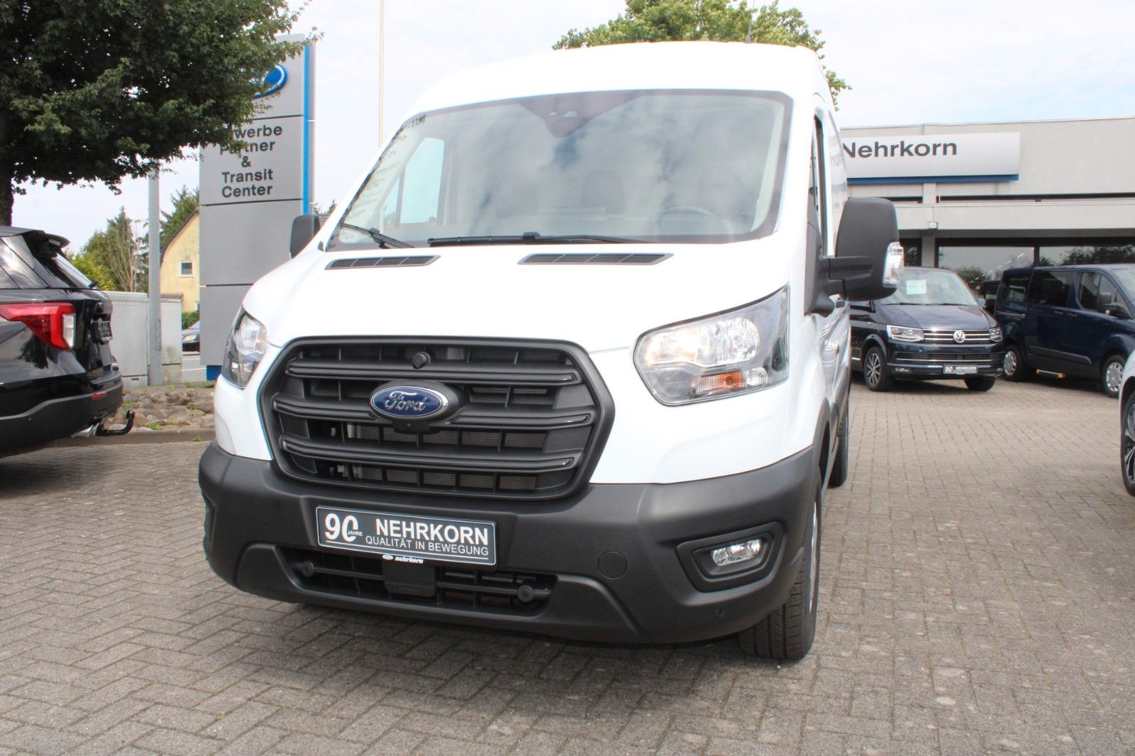 Fahrzeugabbildung Ford Transit 330 L2 TREND Kasten KLIMA AHK