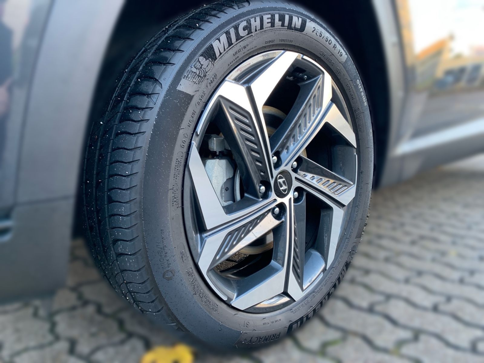 Fahrzeugabbildung Hyundai TUCSON 1.6 T-GDI Trend Plug-In Hybrid 4WD 1Hd