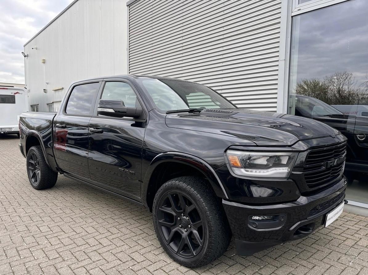 Dodge RAM 1500 5.7 V8 Laramie Night Edition Prins Gas