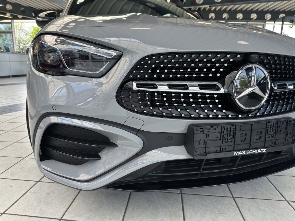 Fahrzeugabbildung Mercedes-Benz GLA 200 AMG Line*NightPaket*MULTIBEAM LED*Kamera