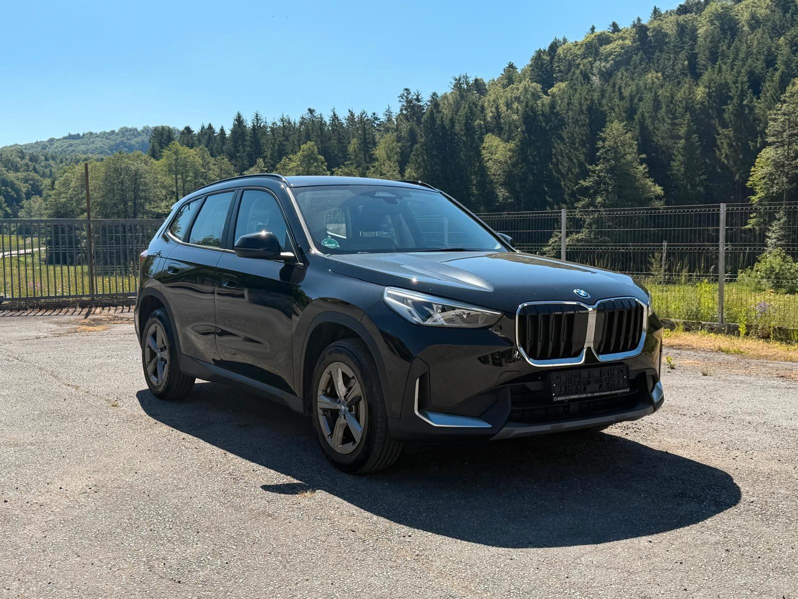 BMW X1 25e xDrive 8fach*LED*Harman/Kardon*Kamera