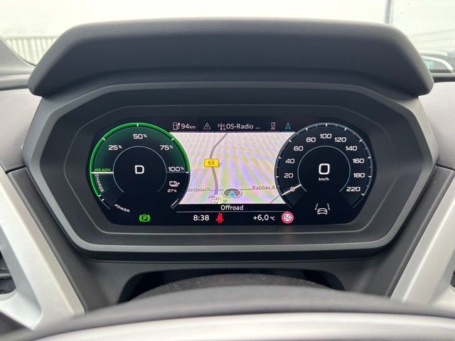 Q4 40 e-tron basis 150 S-Line LED NAVI