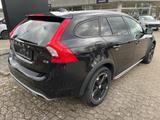 Volvo V60 Cross Country D3 Momentum Automatik - schwarze Volvo V60 Cross Country
