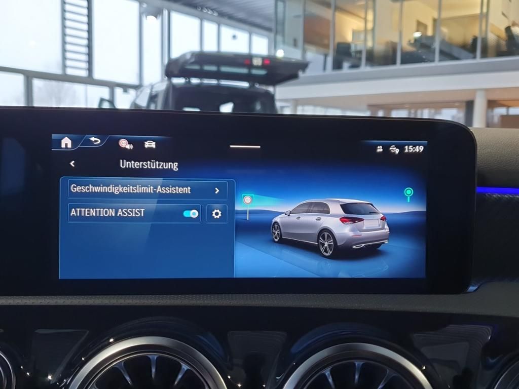 Fahrzeugabbildung Mercedes-Benz A 180 Distronic*AHK*Sound*Night*LED*Sitzhzg*360