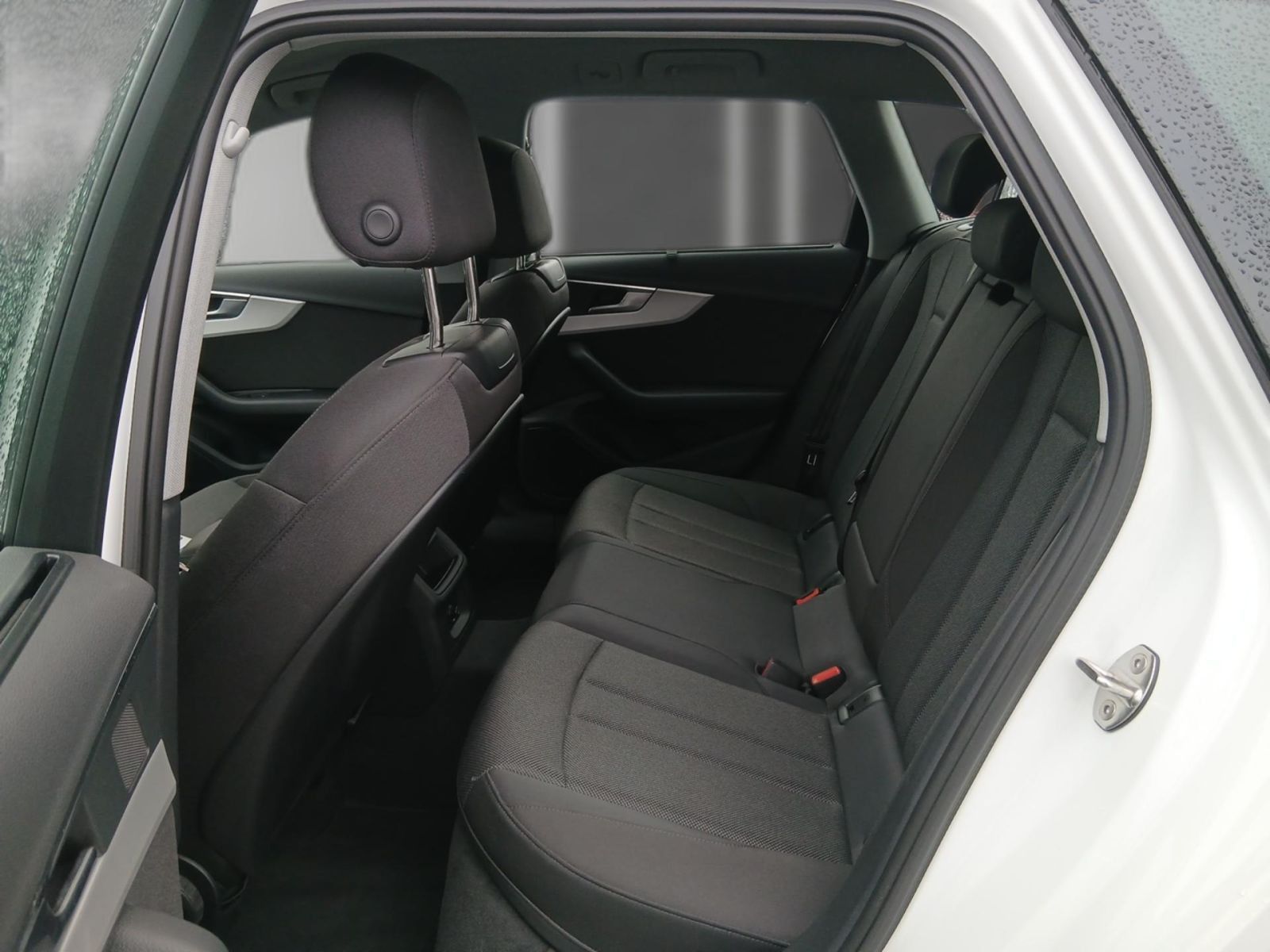 Audi A4 - Bild 11