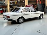 Mercedes-Benz 300 D W123 - Facelift, letzter Jahrgang! - Mercedes-Benz 300 Oldtimer mit Diesel-Antrieb