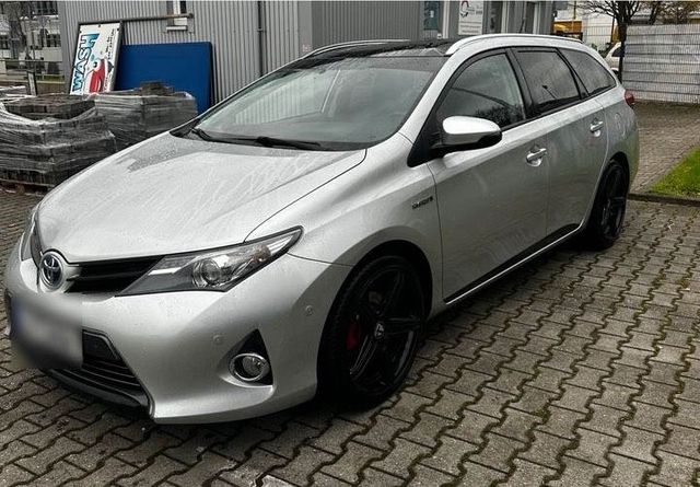 Toyota Auris Hybrid TS / Panorama