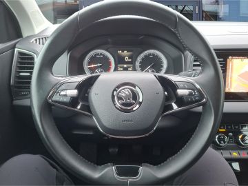 Skoda Karoq Ambition 1.0 TSI °LED°Navi°SHZ°PDC°Keyless