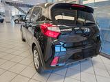 Hyundai i10 Navigation,PDC,Rückf.-kamera,Lederlenkrad - Neuwagen mit Benzin-Antrieb: Kleinwagen