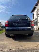Audi A4 2.0 Avant - - Audi A4 aus 2002: Kombi