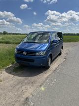 Volkswagen T5 Multivan 2.0l TDI, 140PS inkl. Campingausst. - : Kleinbus, Camping