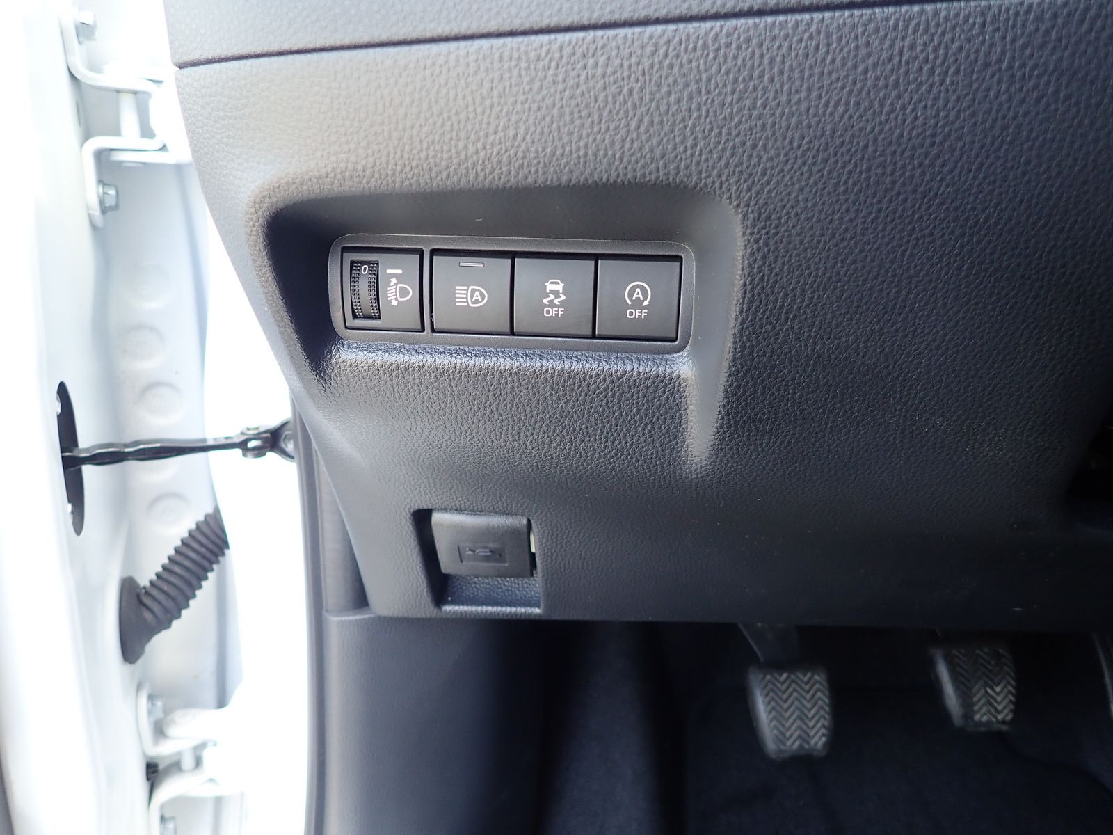 Fahrzeugabbildung Toyota Aygo X Play