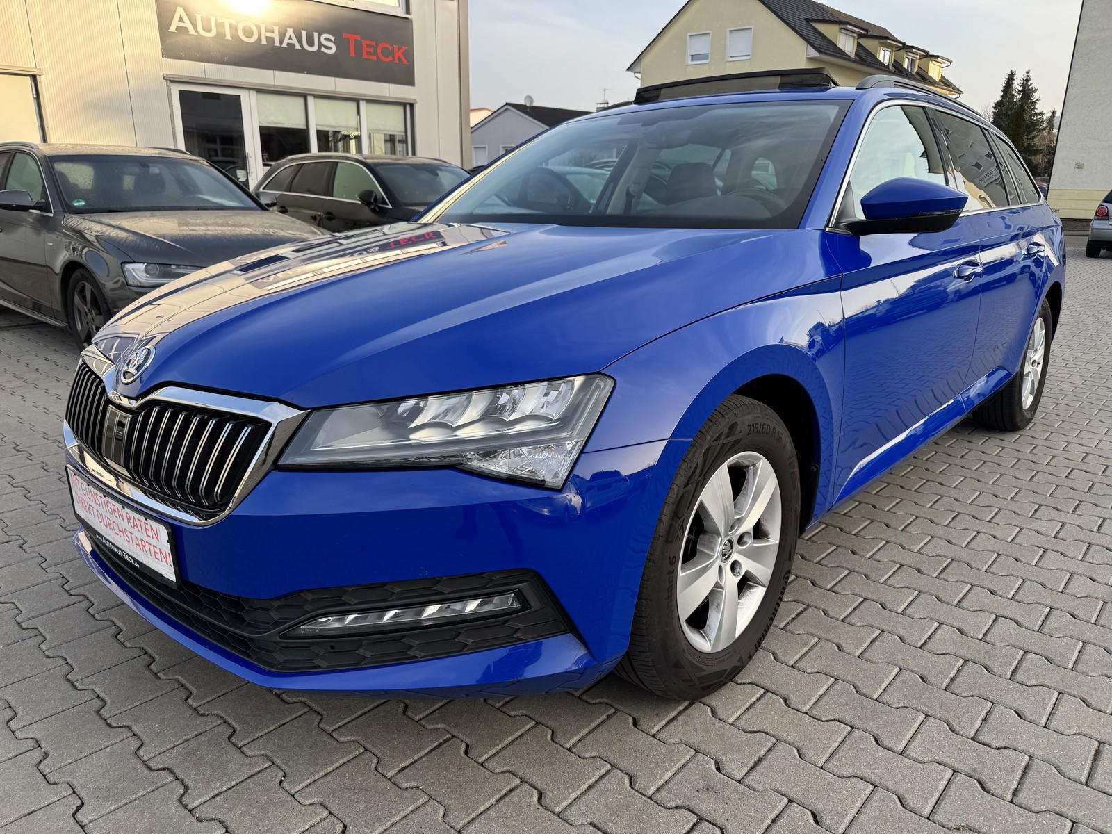 Skoda Superb Combi 2.0 TDI DSG 1.HAND/PAN. SBD/STND.HZ