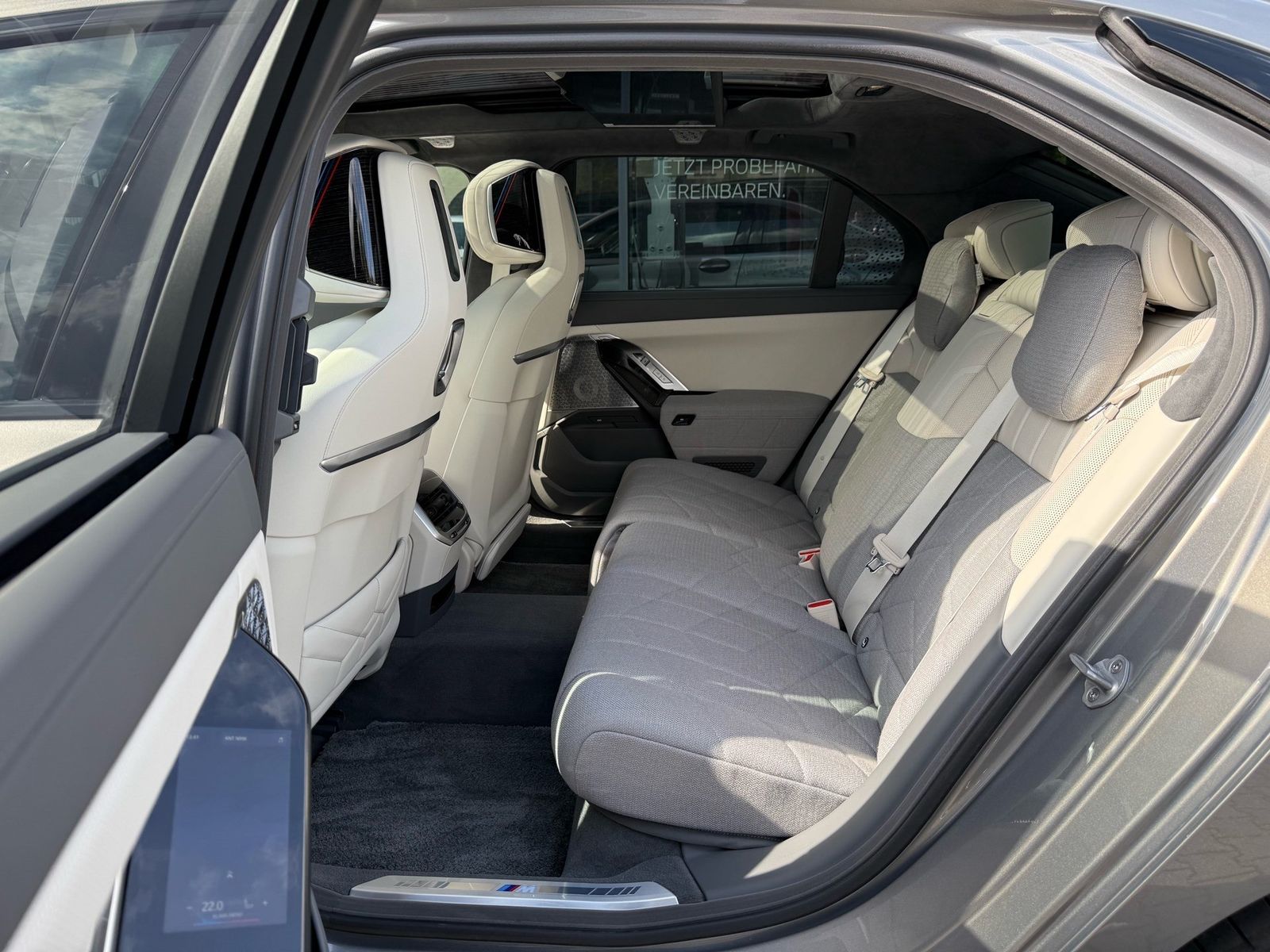 BMW 750 - Bild 18