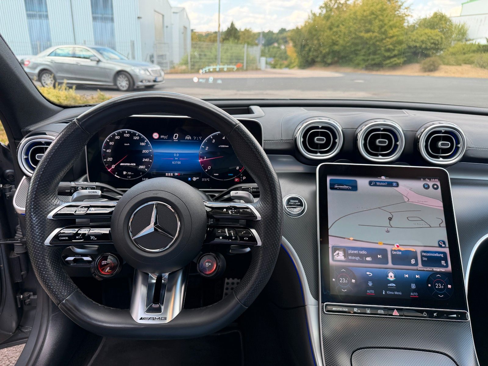 Fahrzeugabbildung Mercedes-Benz C 43 AMG T HUD+Pano+360°+StdH+Digital+Distr+20"