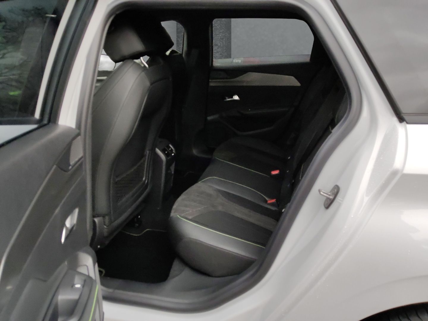 Peugeot 308 - Bild 9