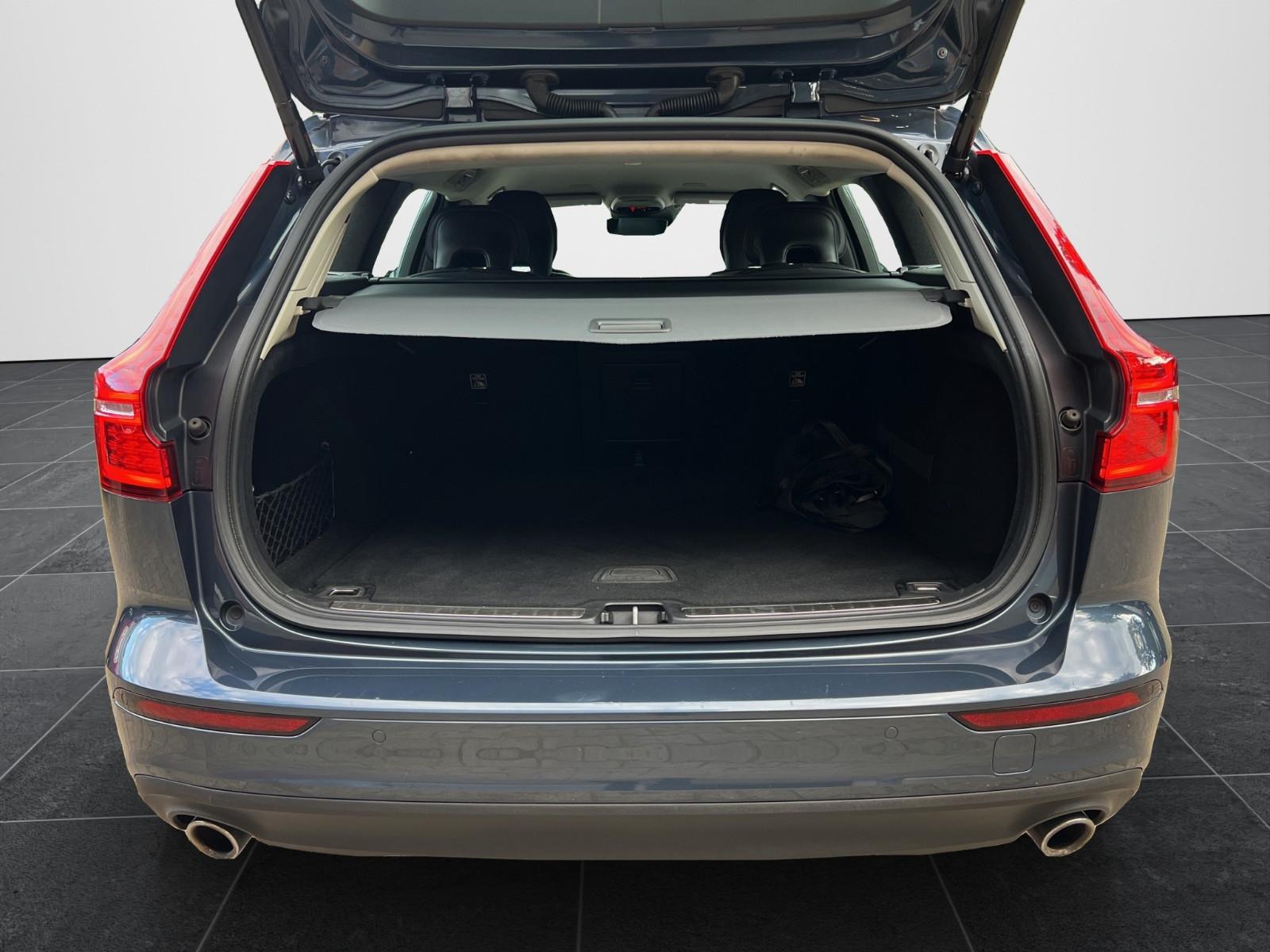 Volvo V60 Kombi Momentum Pro*AUTOMATIK*NAVI*LED*KAMERA