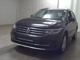 Volkswagen Tiguan 2.0 TDI 4M Elegance Navi IQ.Light Pano - mit Diesel-Antrieb: Alcantara, Leichtmetallfelgen, mit Klimaautomatik