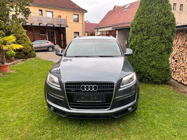 Audi Q7 4.2 TDI Quattro S-Line/ 5 Sitzer