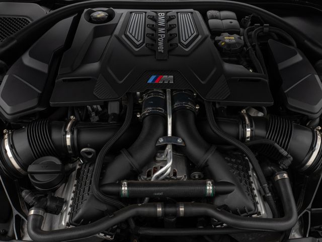 Foto Nummer 18: BMW M8