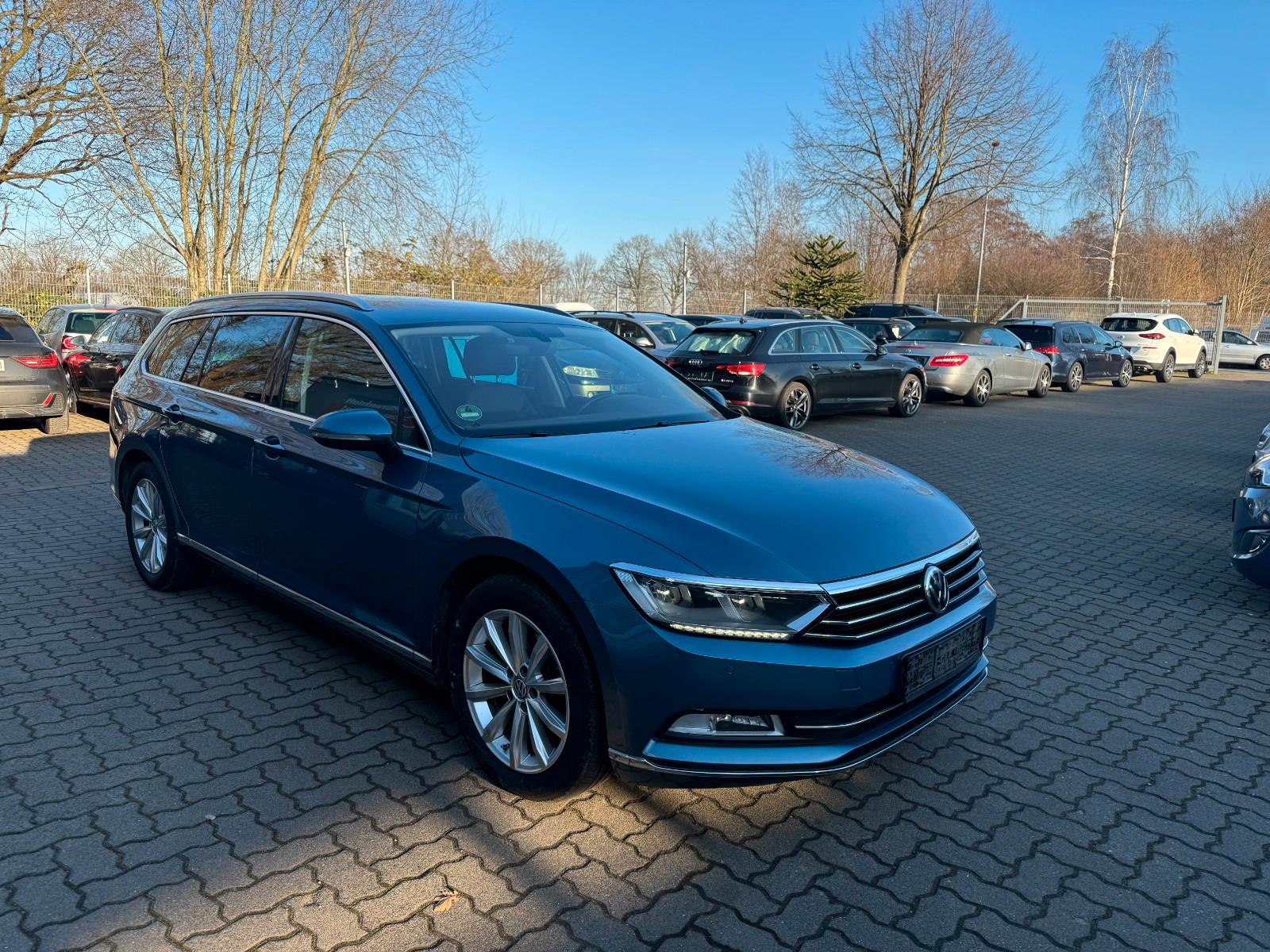 Volkswagen Passat Variant Highline AUTOM°SZHG°NAVI°T-LEDER!