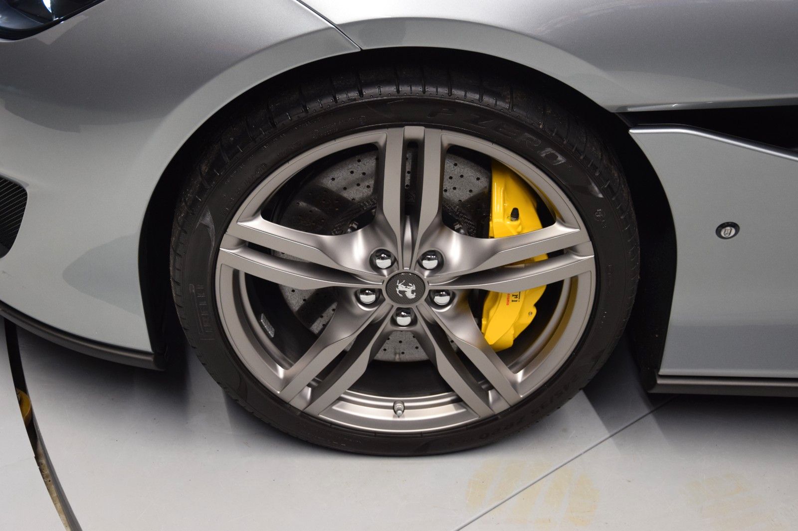 Fahrzeugabbildung Ferrari Portofino ACC Kamera Display Garantie  ADAS 1.Ha