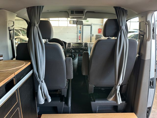Volkswagen T5 *CAMPER*KÜCHE*BETT(aufklappbar)*ESSTISCH*AHK*