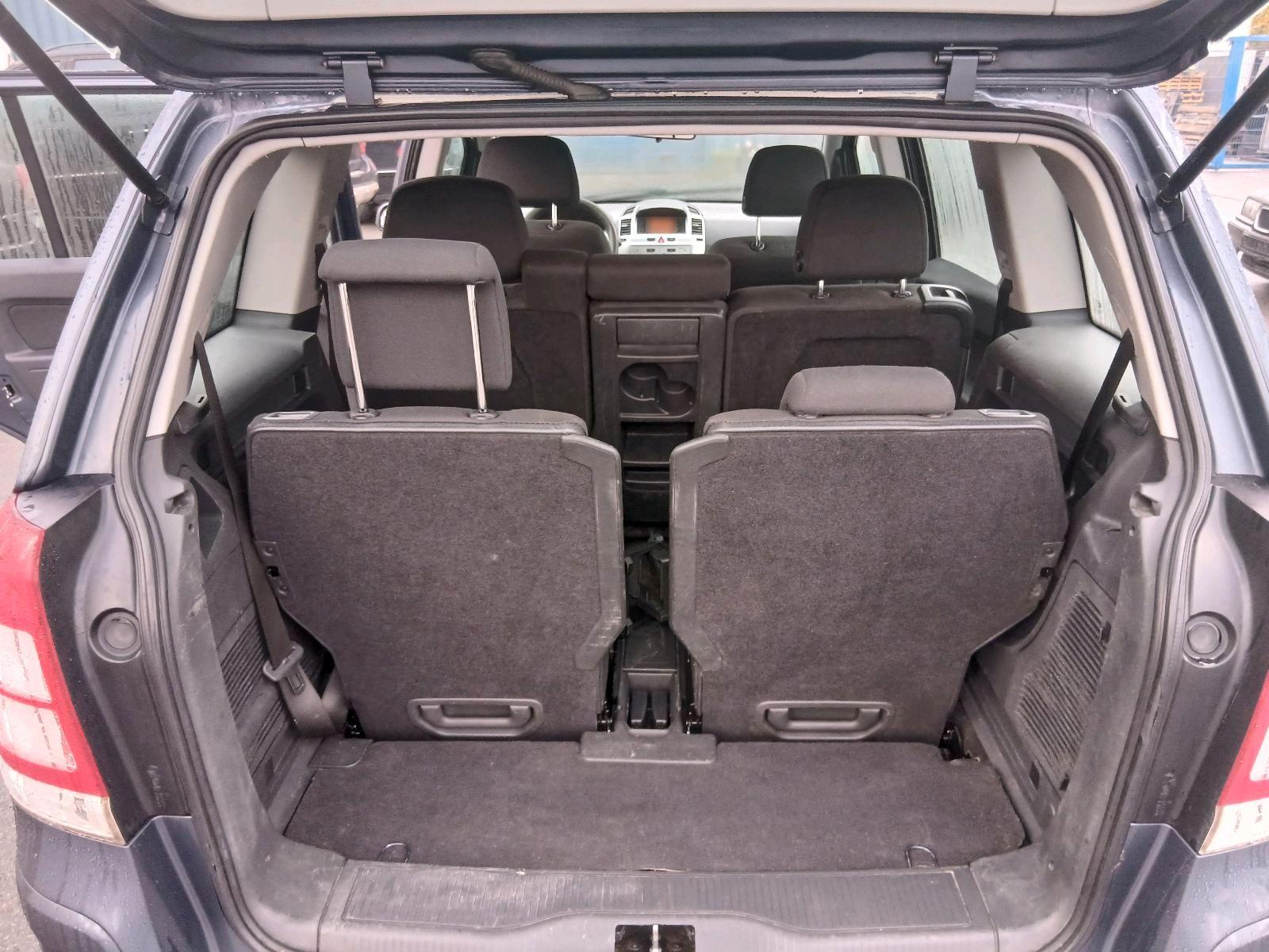 Opel Zafira 2009 — photo 10
