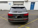 Audi SQ7 4.0 TDI quattro tiptronic - - graue Audi SQ7