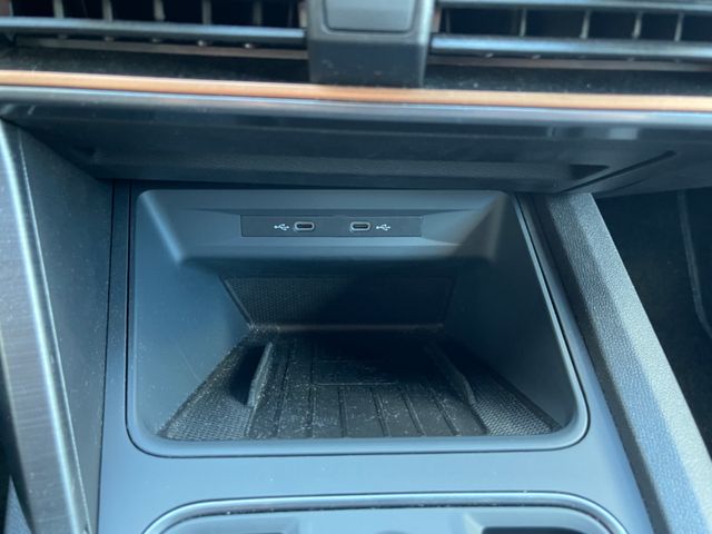 Leon Sportstourer VZ 4Drive *NAVI/AHK/BEATS*