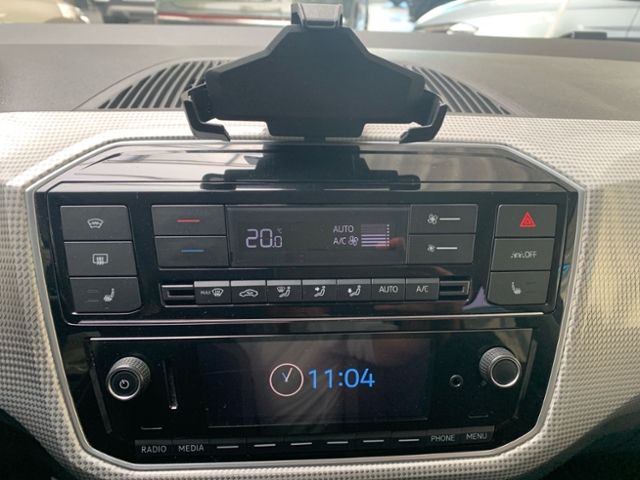 Fahrzeugabbildung Volkswagen e-up! Style "Plus" 61 kW (83 PS) 32,3 kWh 1-Gang